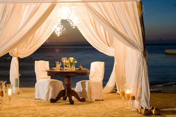 Sandals Emerald Bay