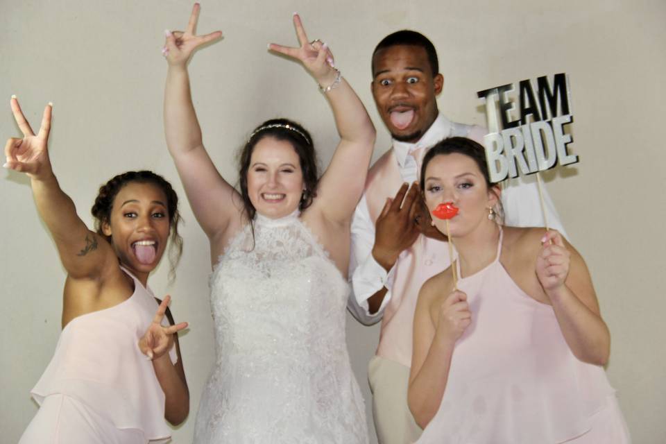Even the groom is team bride