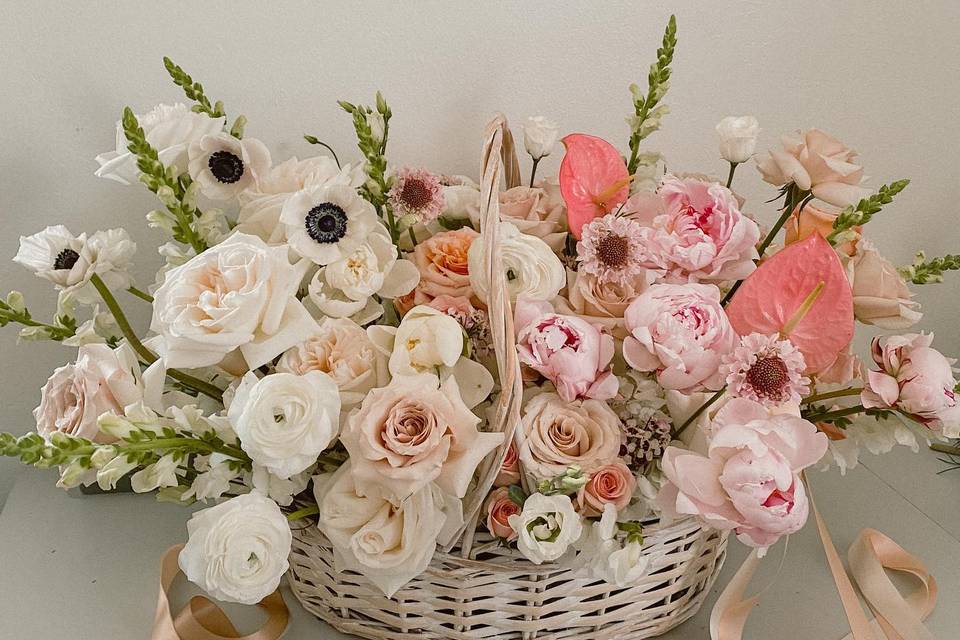 Floral basket
