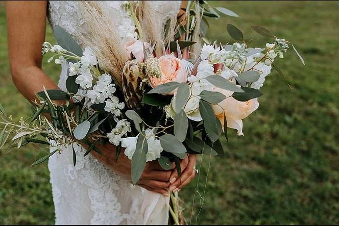 Boho-chic head table