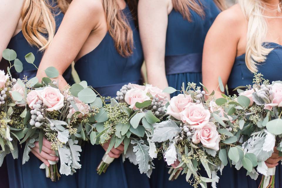 Bridesmaids' bouquets