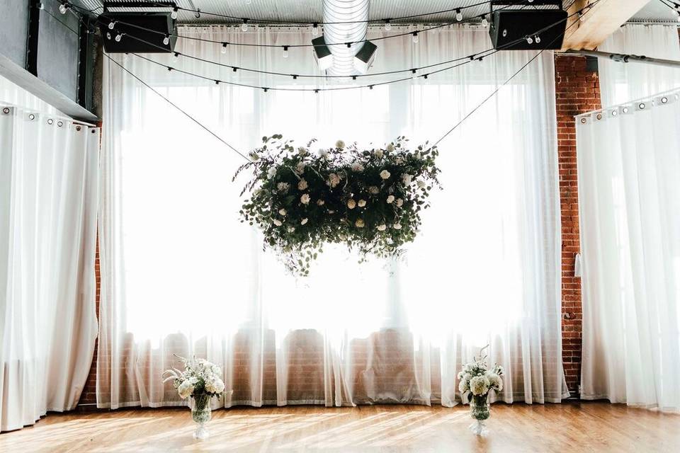 Suspended flowers