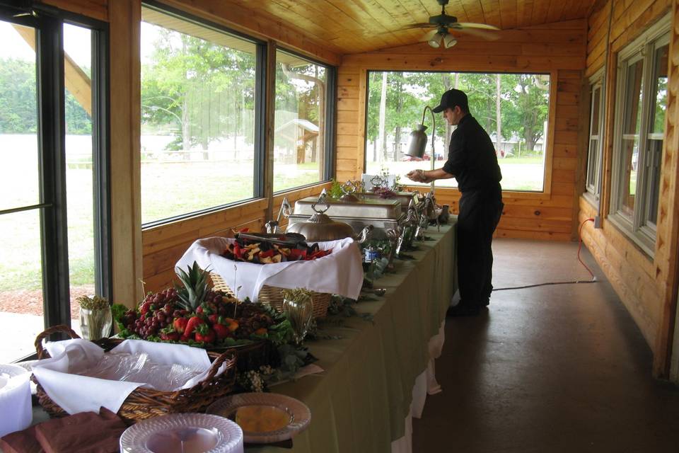 Laurenda's Family Restaurant & Catering