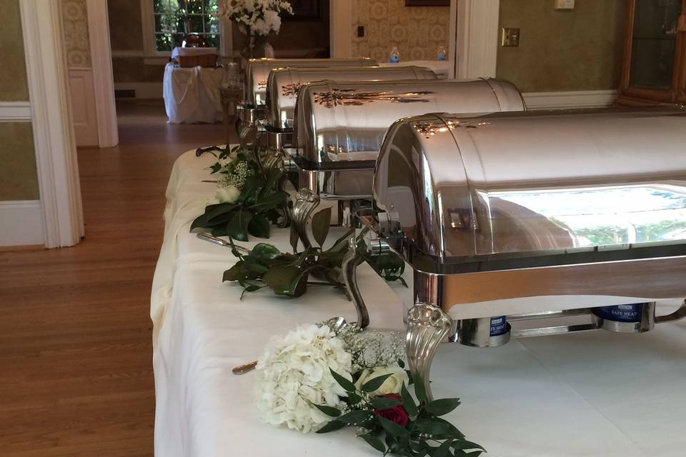 Laurenda's Family Restaurant & Catering