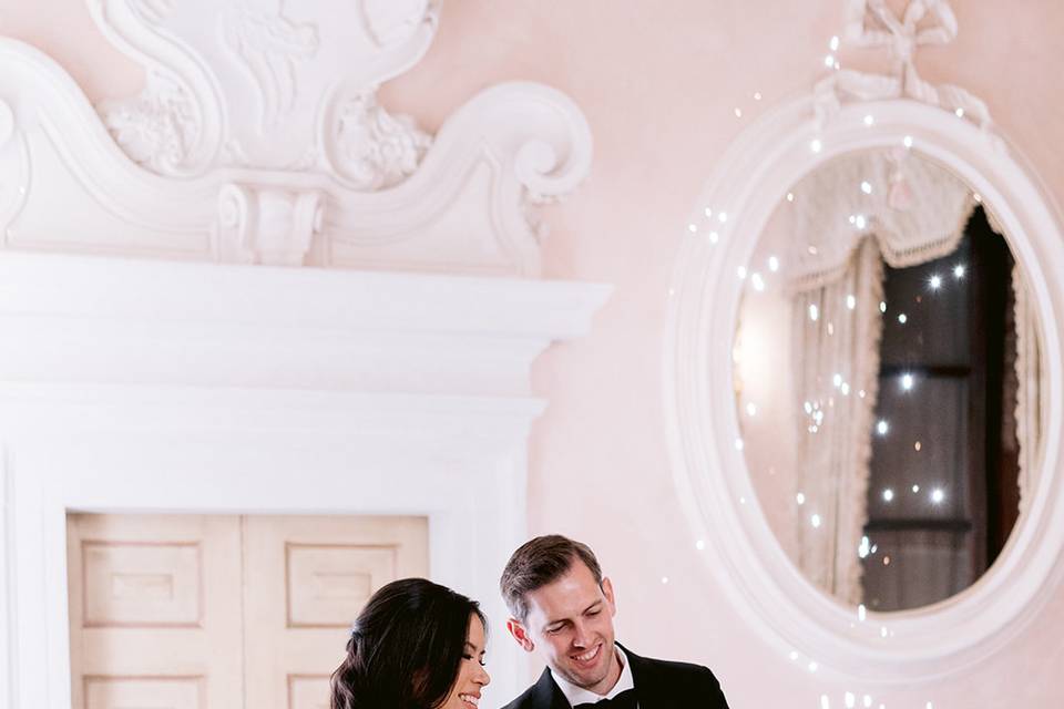 Cake cutting in pink room