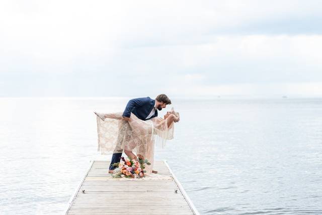 Minnesota Lake Elopement