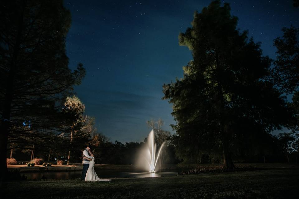 Night time at the pond