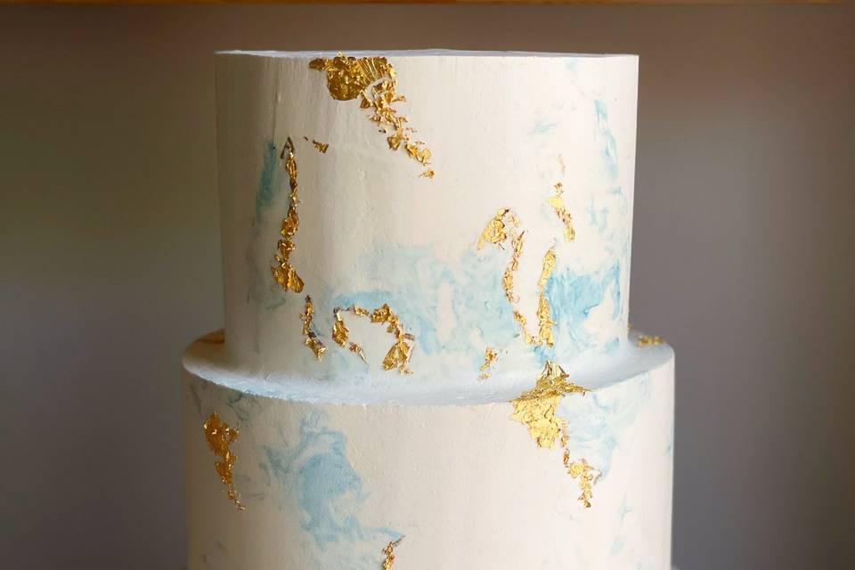 Marble buttercream with gold
