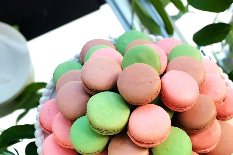 Wedding macarons