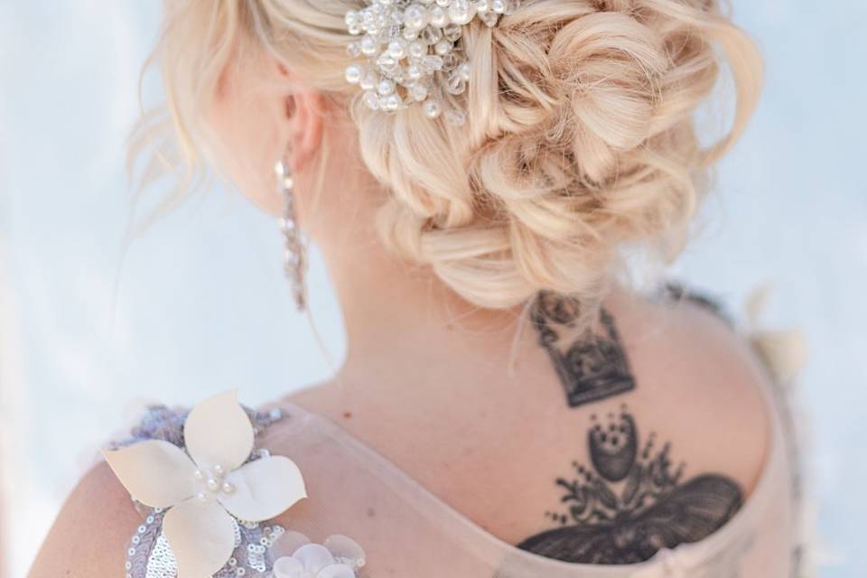 Bride Headpiece photo