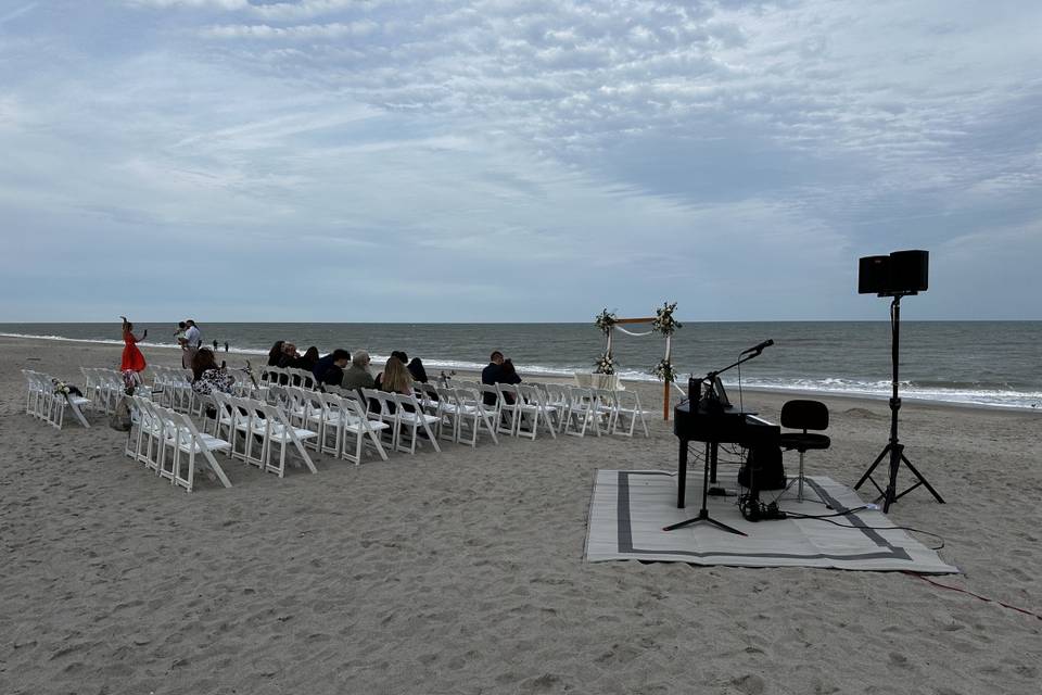 Beach Wedding w Small Piano