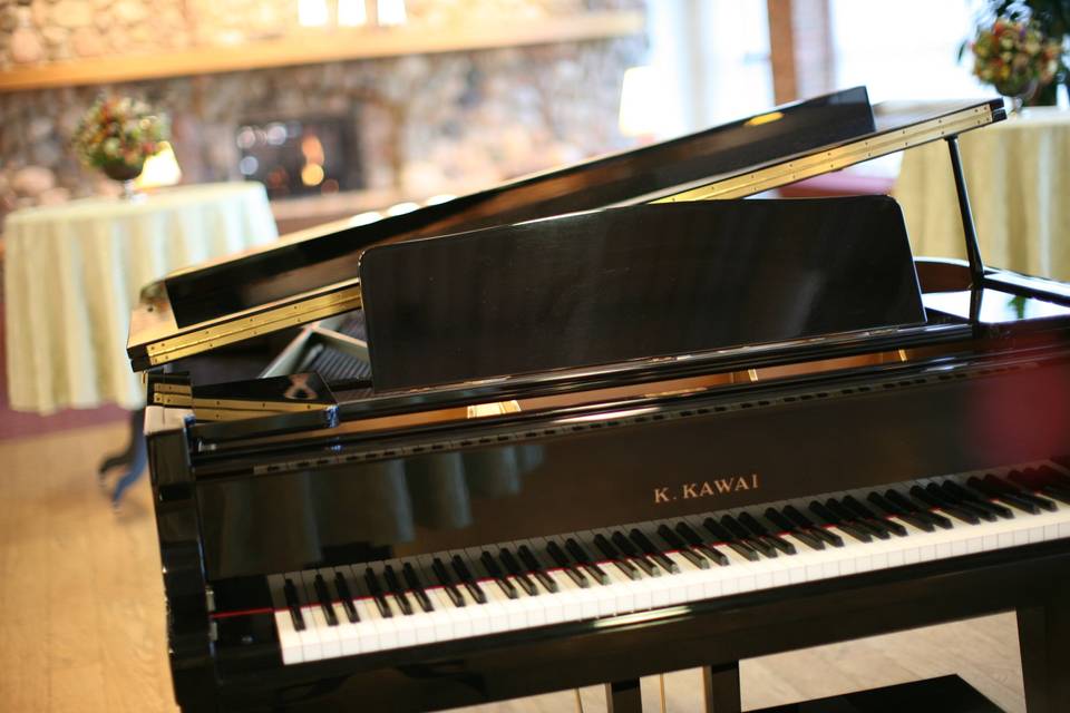 Complimentary Baby Grand | Prince Conference Center