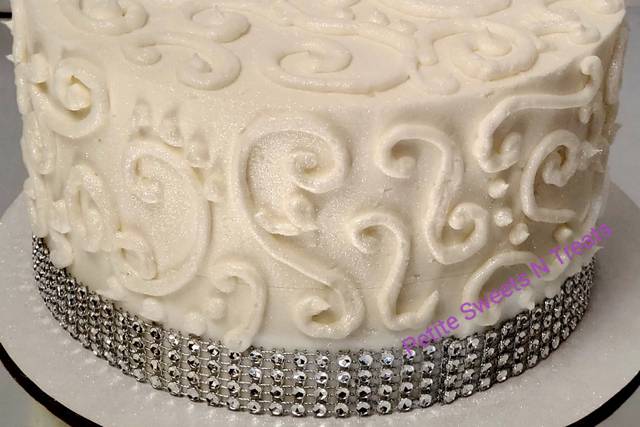 Elopement wedding cake