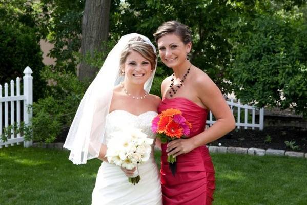 Bride & bridesmaid