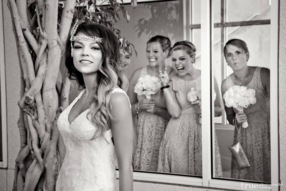 The bride with her bridesmaids