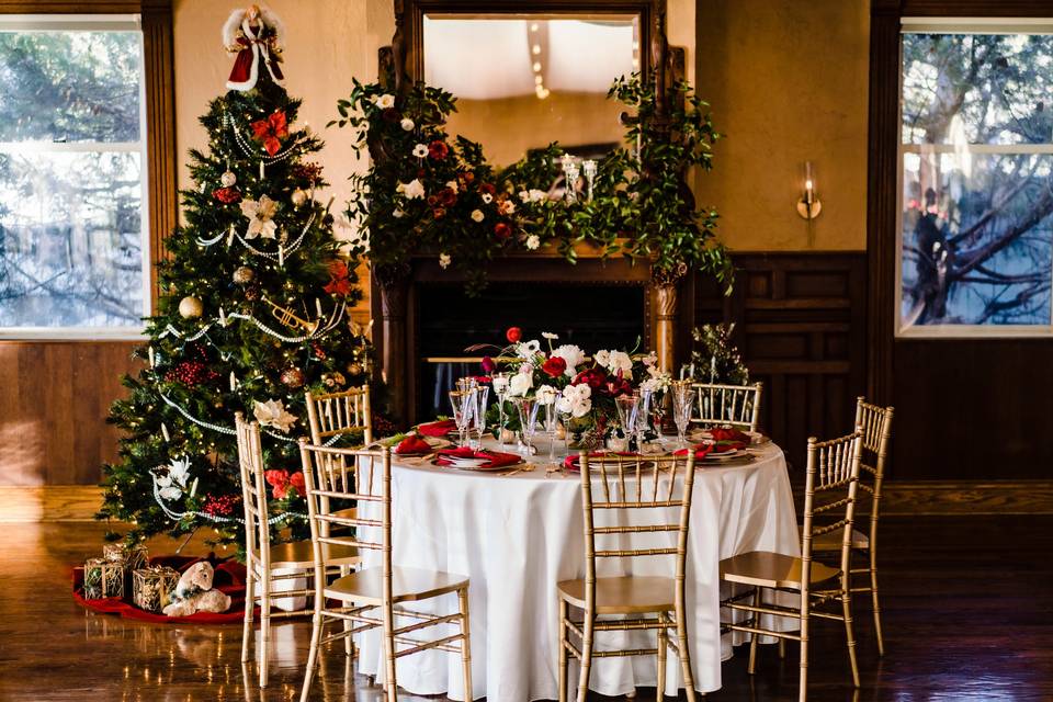 Christmas wedding table set