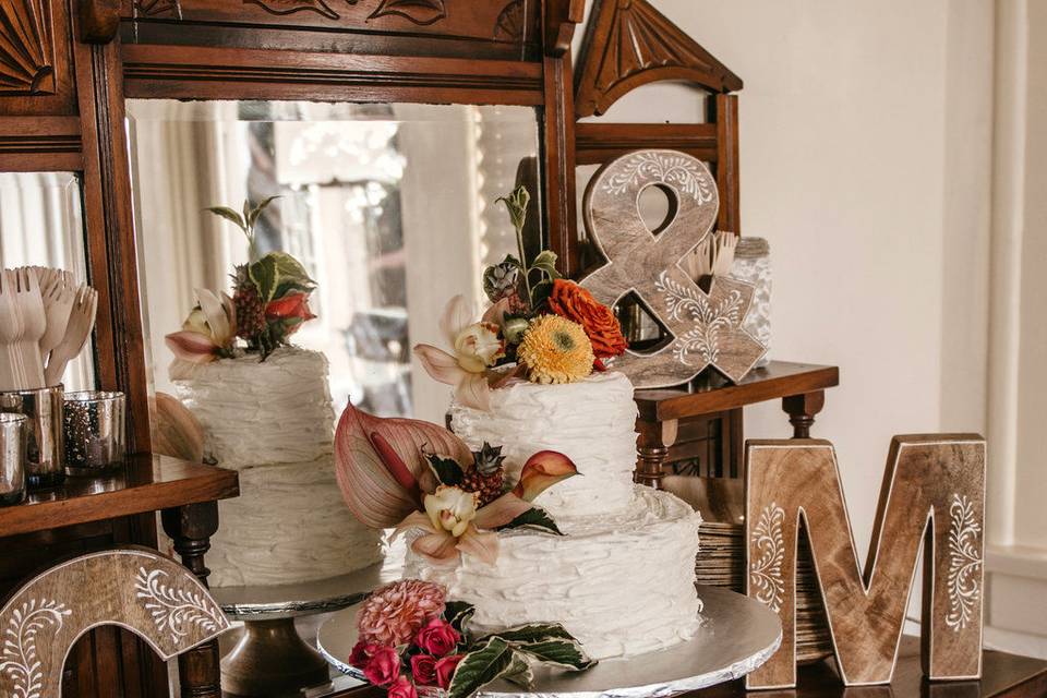 Wedding cake display