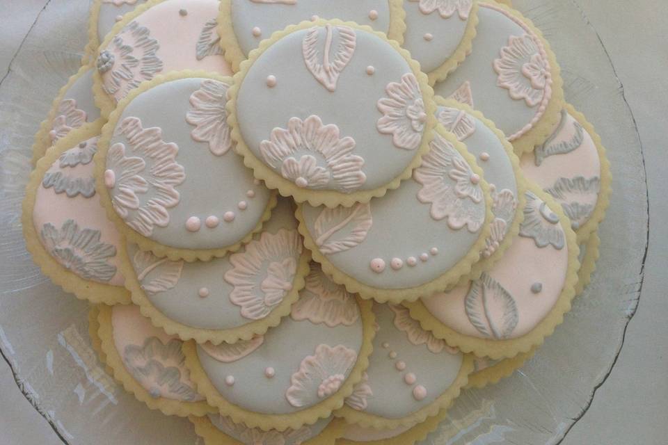 Sugar cookies with brushed embroidery flowers