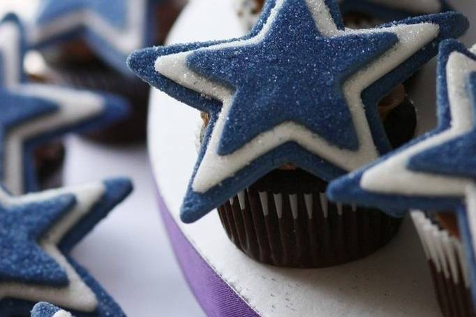 Chocolate cupcakes with Dallas Cowboys stars