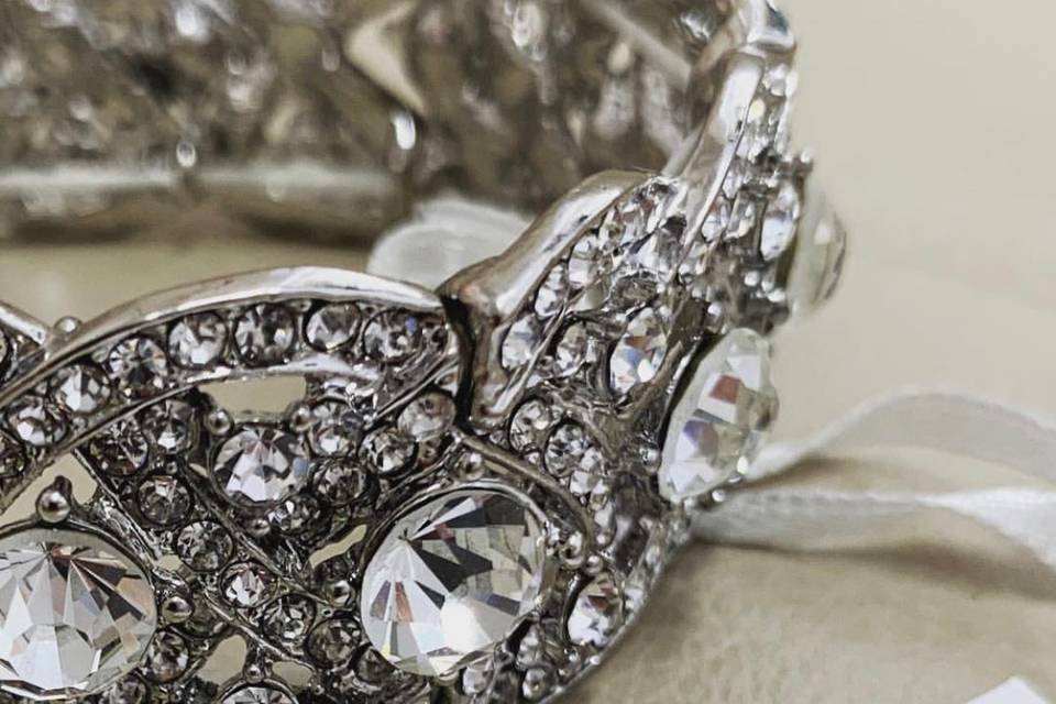 Silver Rhinestone Crystal Bow For Wedding Embellishment - PRESTIGE