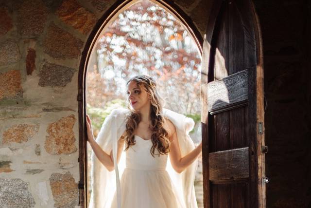 Romantic bridal session