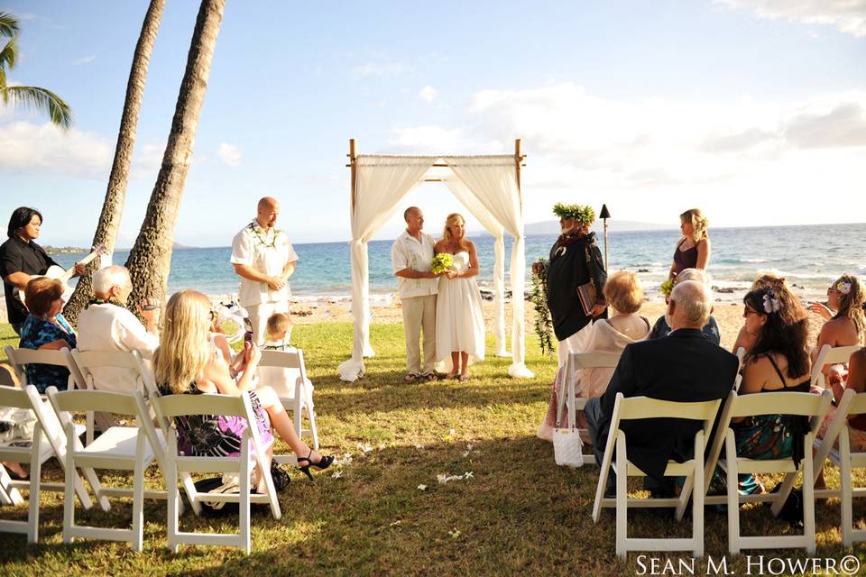Wedding ceremony on the lawn at Five Palms in Wailea