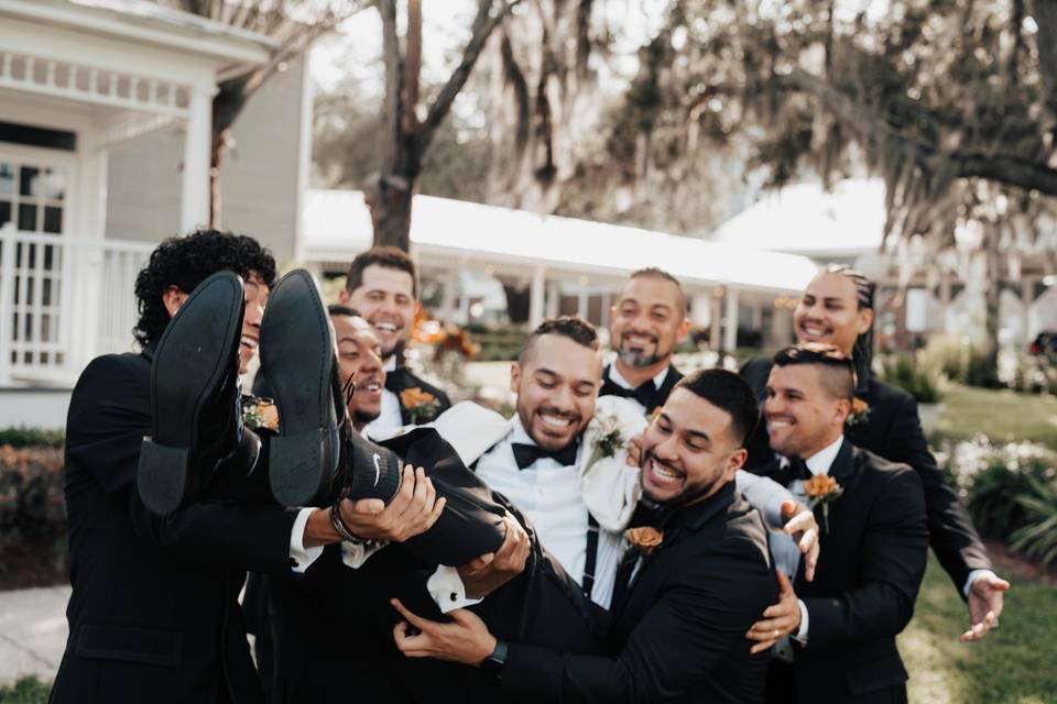 Groomsmen