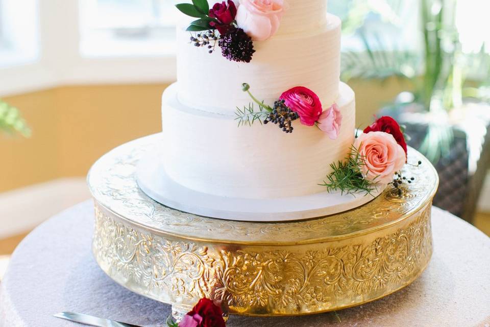 4-tier floral wedding cake