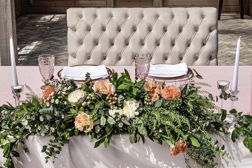 Sweetheart table