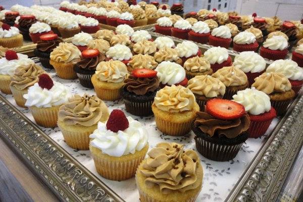 [desi]gn cakes & cupcakes