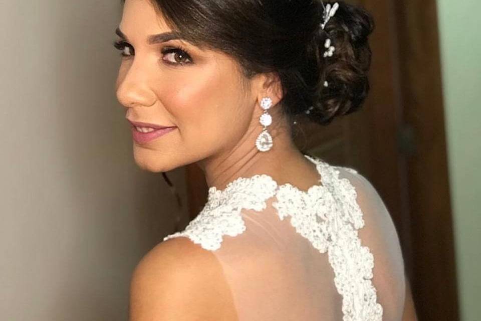 Bridal hair and makeup