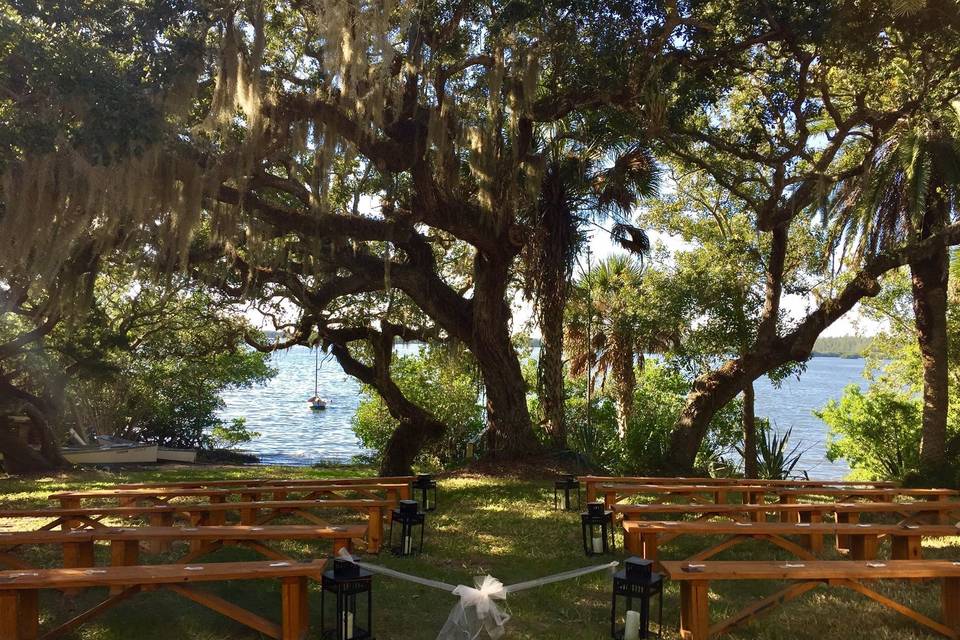 Rustic wedding ceremony