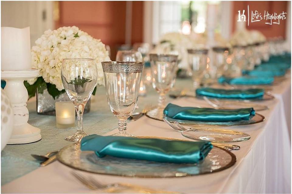 Table setting and satin napkins