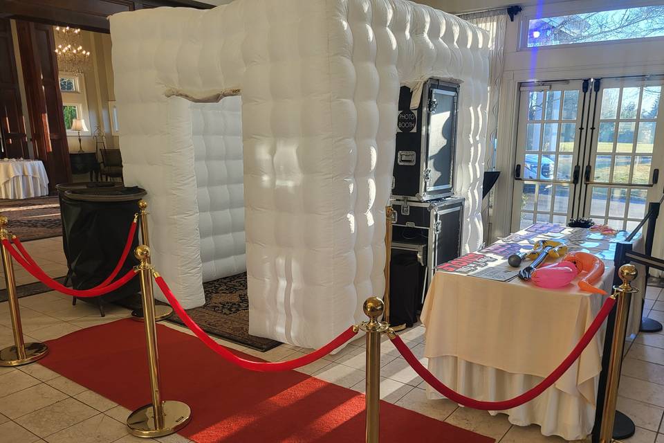 Inflatable Tower Booth Setup