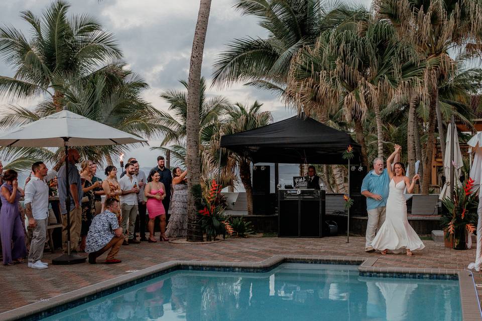 Lynda + James - First Dance