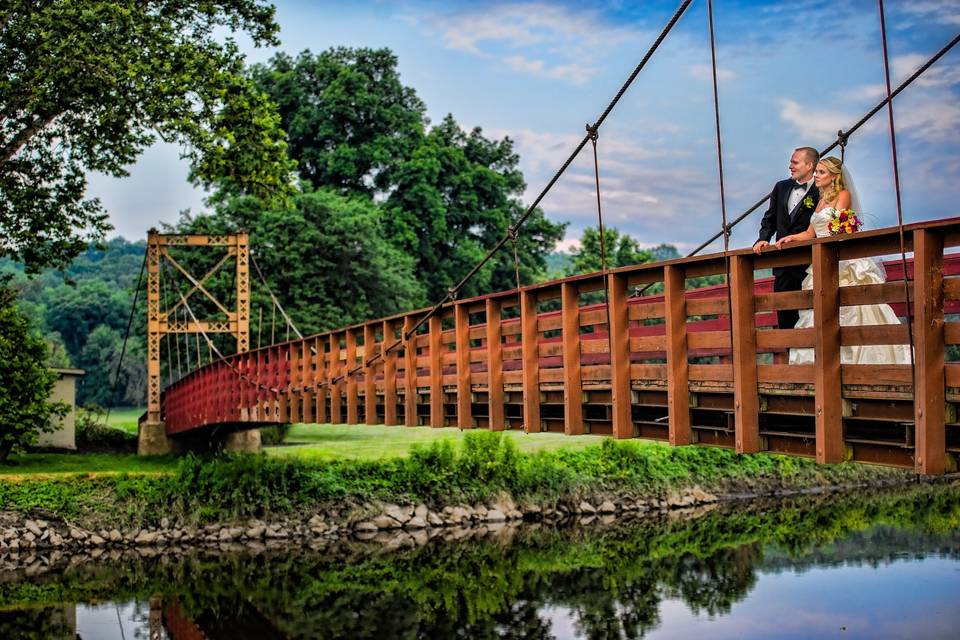 The couple on an bridge