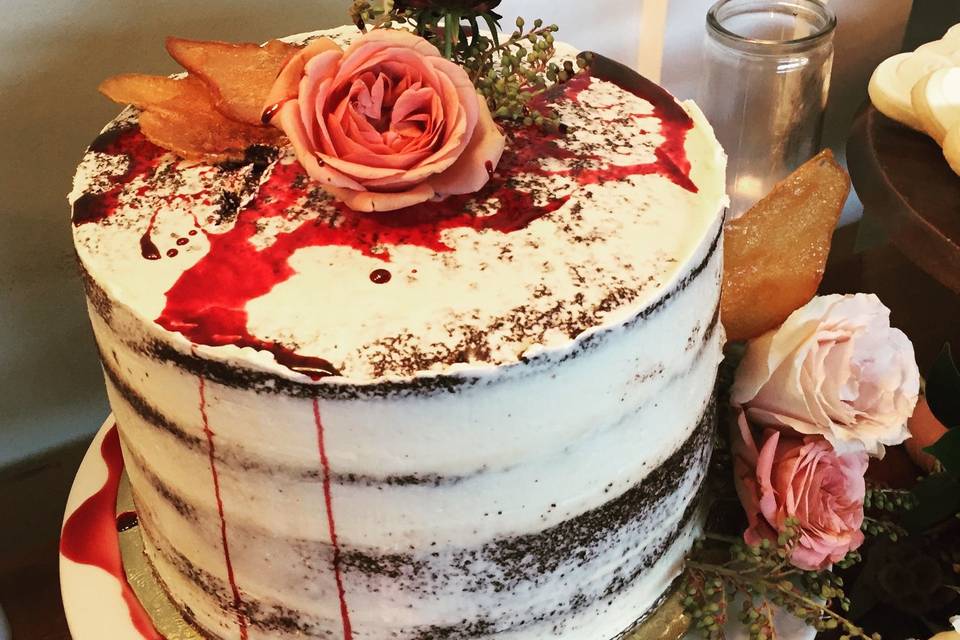 Layered wedding cake