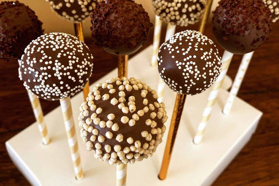 Chocolate Cake Pops