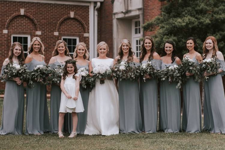 Bride with her bridal party