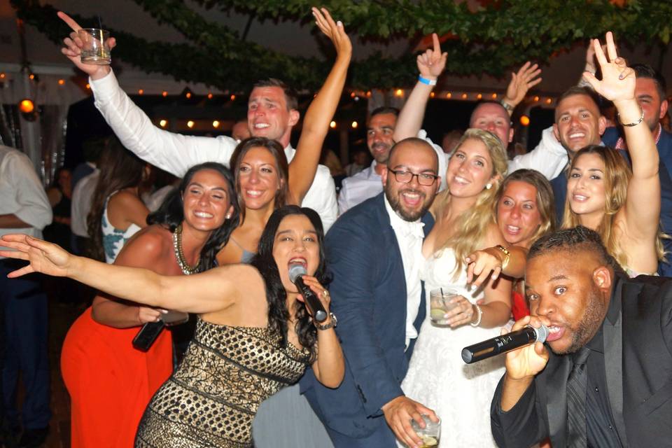 Crowd party