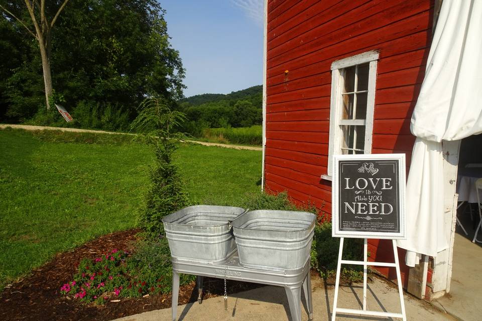 Cedar Creek Barn