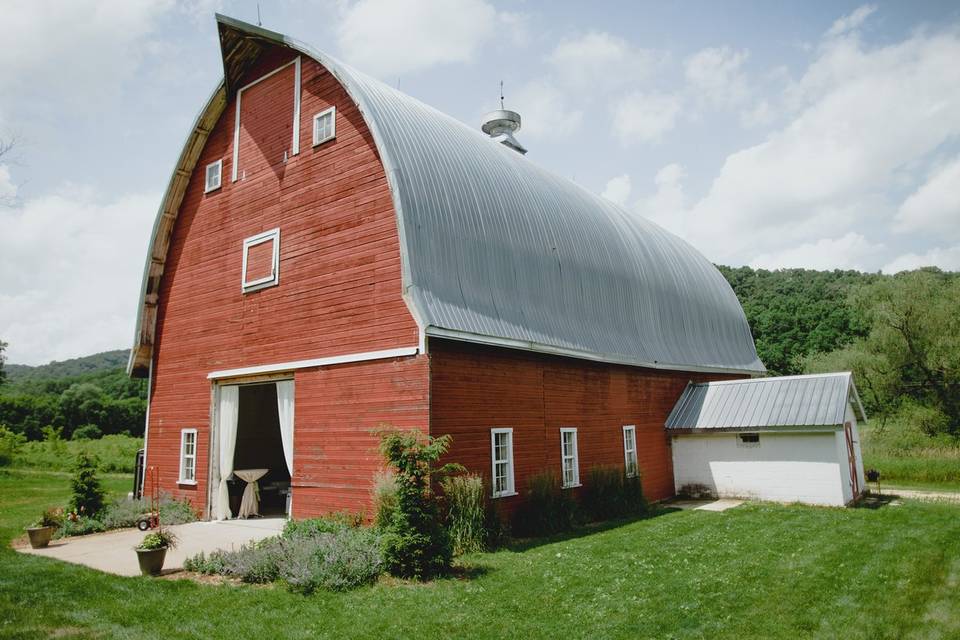 Cedar Creek Barn