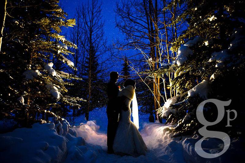 Night wedding kiss in the snow.