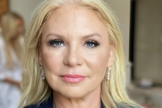 Mother of the groom makeup