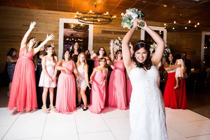 Bridal bouquet toss