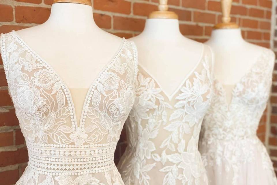 Vintage Chic Bridal Boutique Dress & Attire Dubuque, IA WeddingWire