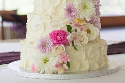 Floral design wedding cake