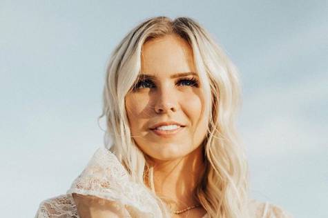 Bridal hairstyling