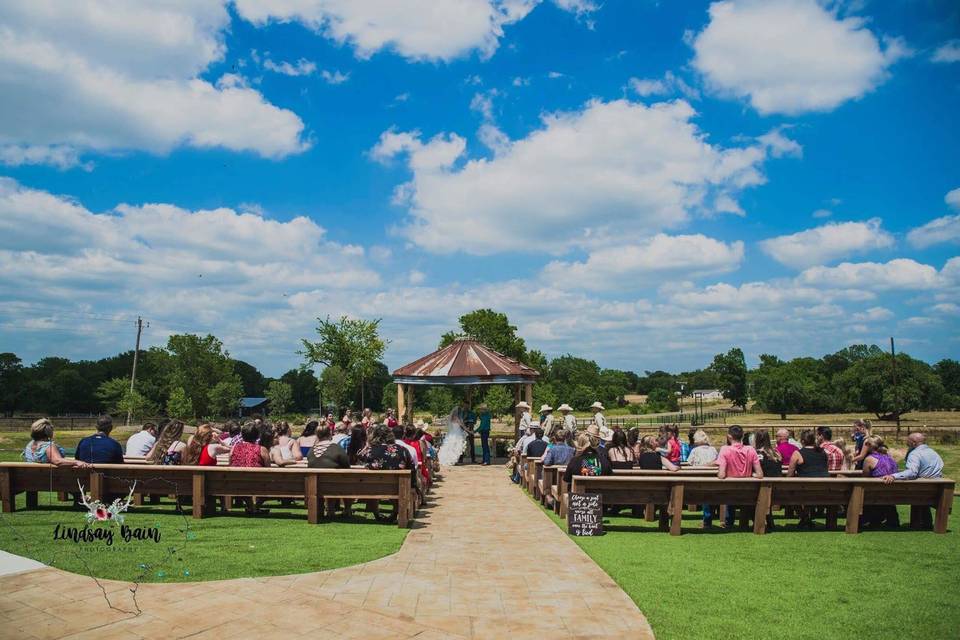 Outdoor ceremony