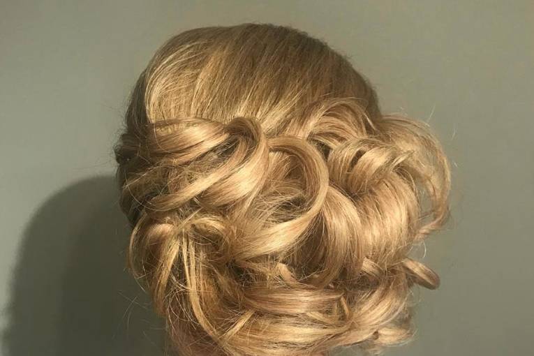 Wavy updo